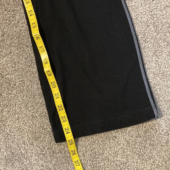 Danskin Black Cropped Knit Pants - Picture 9 of 13